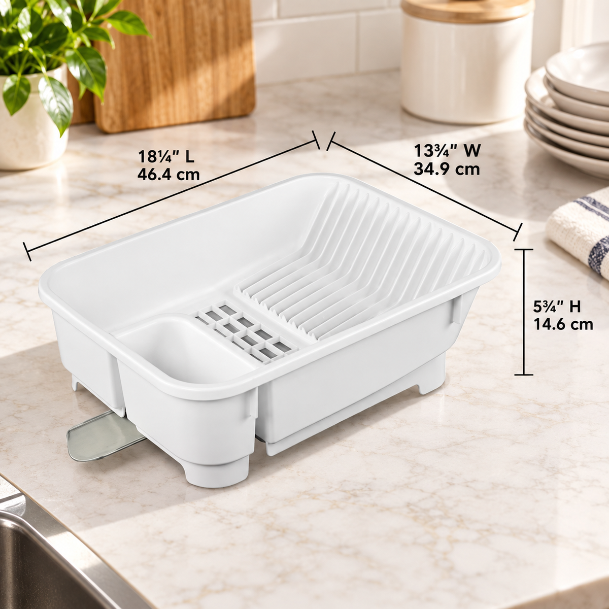 Self-Draining Dish Rack with Retractable Spout